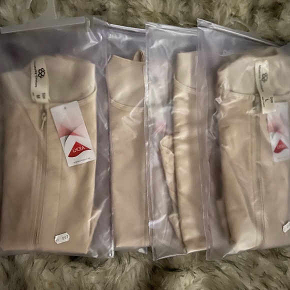 Tummy Control Body Shaper / PowerNet Fabric - Picture 7 of 8